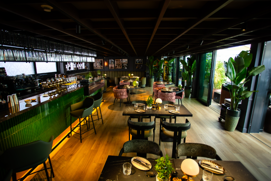 ISSEI Skybar & Restaurant