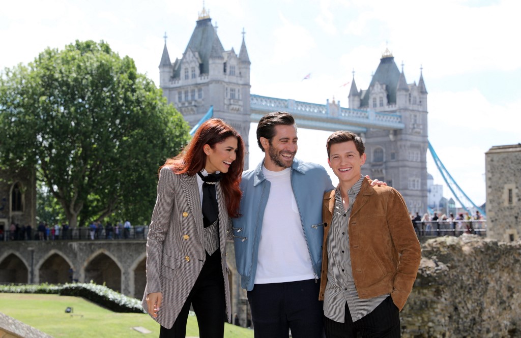 Tom Holland, Zendaxa