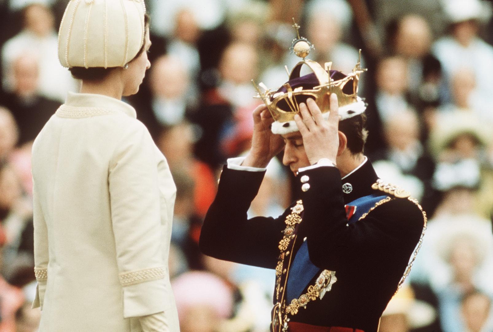 Károly király, walesi herceg