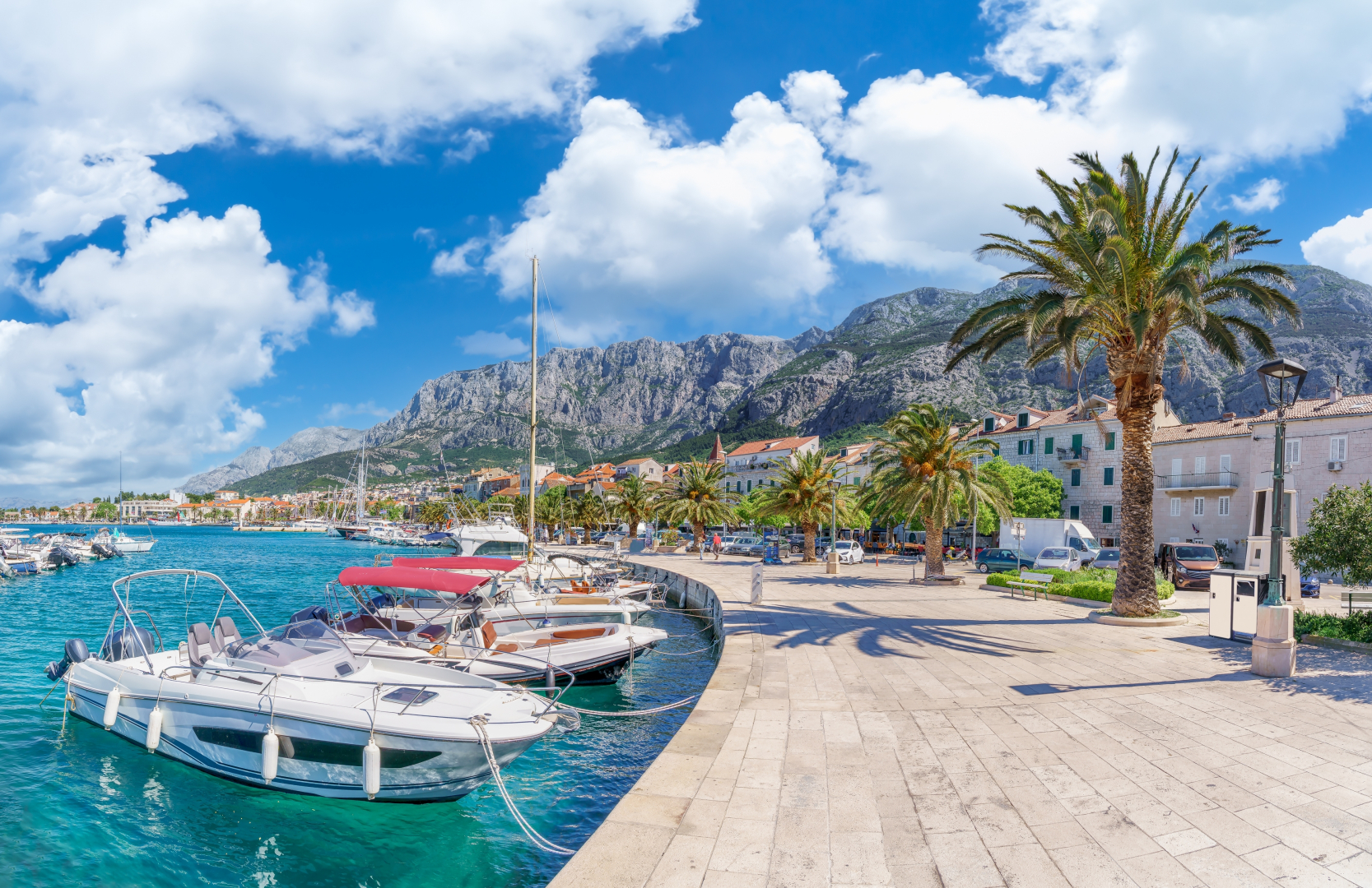 Makarska, tengerparti sétány