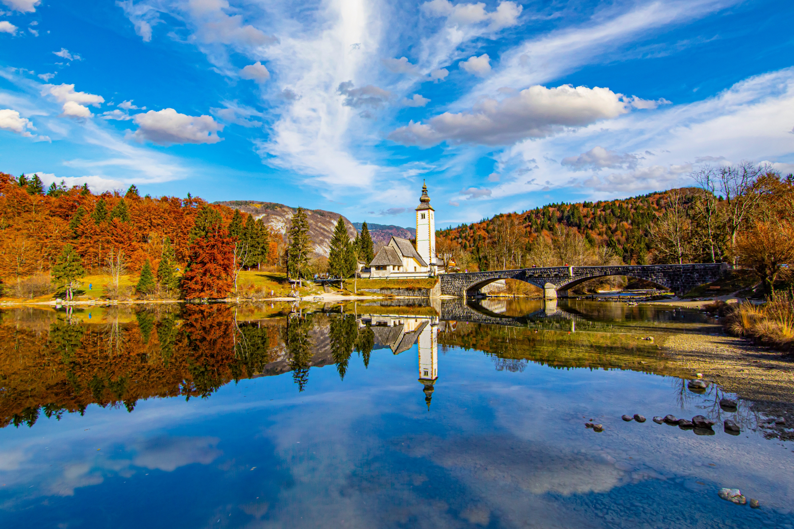Bohinji-tó, Szlovénia, ősz