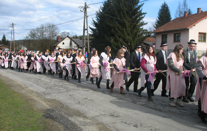 rábavixdéki szlovének rönkhúzása
